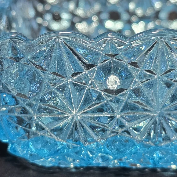 4 Daisy And Button Blue Sauce Dish LG Wright Glass Vintage Trinket Dishes 4" - Picture 5 of 9